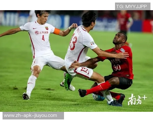 广州恒大与上港精彩对决回放全程回顾与赛后分析